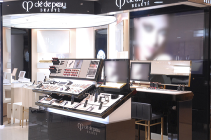近鉄百貨店四日市店 1階化粧品売場 クレ・ド・ポー ボーテ ショップ