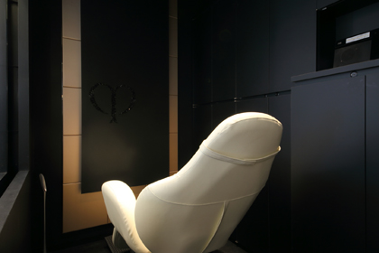 松坂屋上野店 本館１階化粧品売場 クレ ド ポー ボーテ 資生堂の化粧品 コスメ ワタシプラス 資生堂