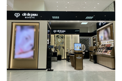 藤崎 1階化粧品売場 クレ・ド・ポー ボーテ ショップ | 資生堂の