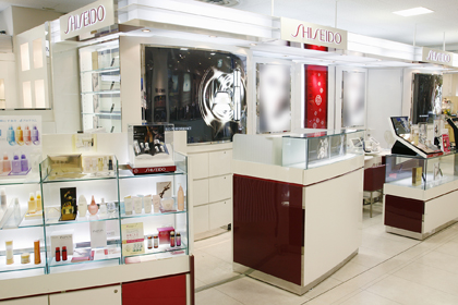 近鉄百貨店草津店 2階化粧品売場 資生堂ショップ | 資生堂の化粧品