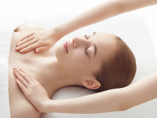 デコルテ・フェイシャルトリートメント