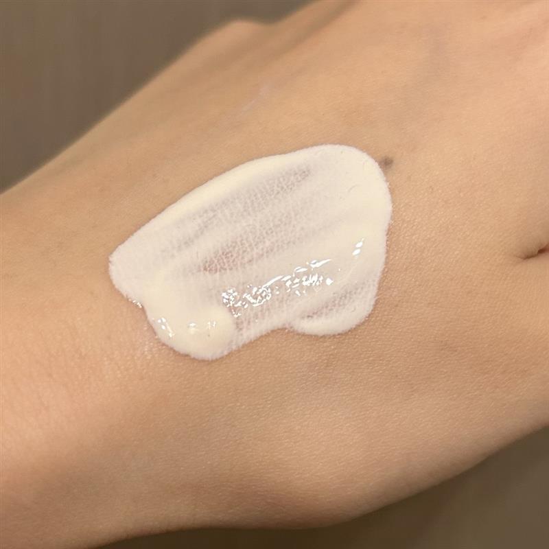 マキアージュ ドラマティックスキンセンサーベース　ＮＥＯ(ヌーディベージュ)のテクスチャー画像