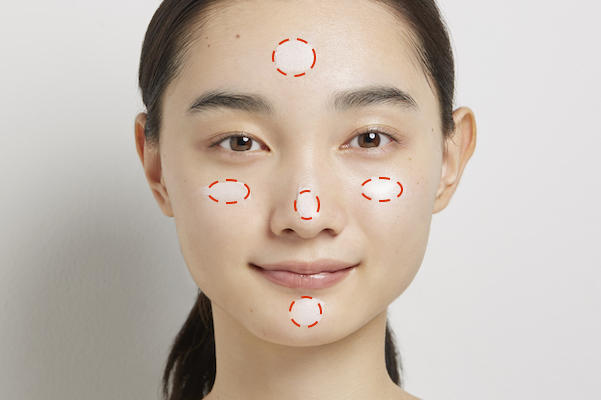 うるツヤ肌に見えるベースメイクの作り方