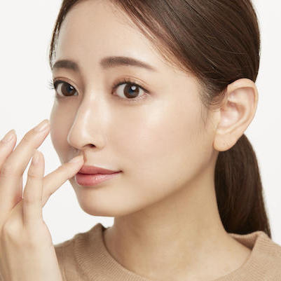 ハイライトの正しい入れ方&選び方。ツヤをプラスして小顔効果も♪ | Beauty Journey(美容の情報) | 資生堂