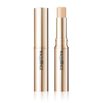 自然に仕上がるコンシーラースティック