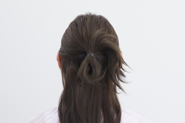 ヘアクリップを使ったハーフアップアレンジHOW TO