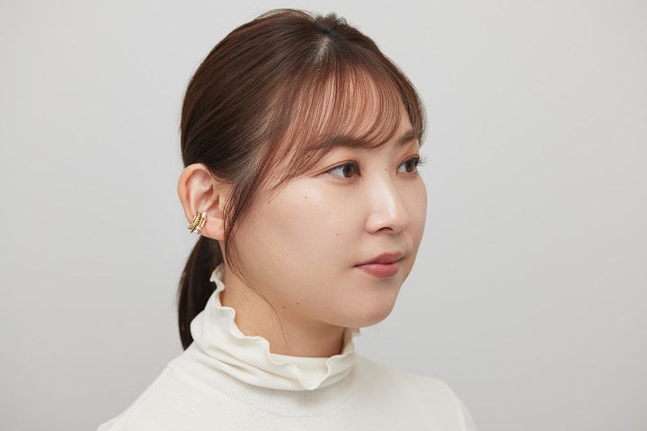 ナチュラルなサイドバングに仕上がった女性画像