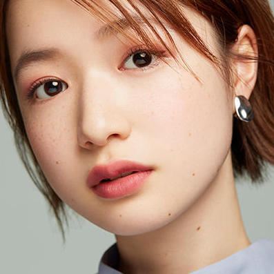 「ブルベ冬タイプのメイク」似合う色&コスメをプロが徹底解説!