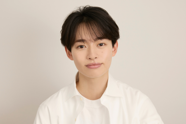 シースルーマッシュの男性