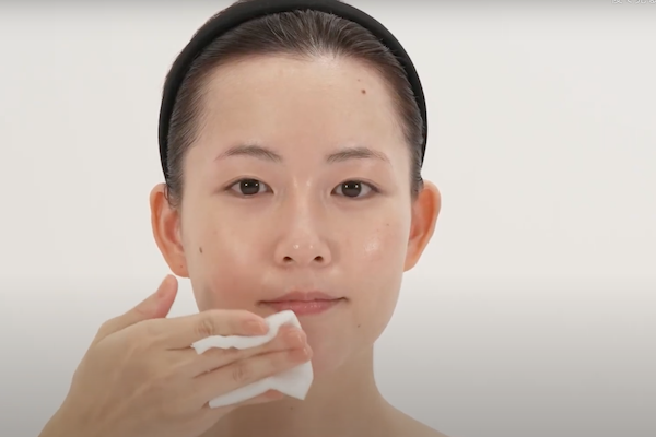 【収れん化粧水】の使い方