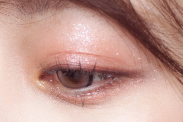 LOOK4のアイメイク