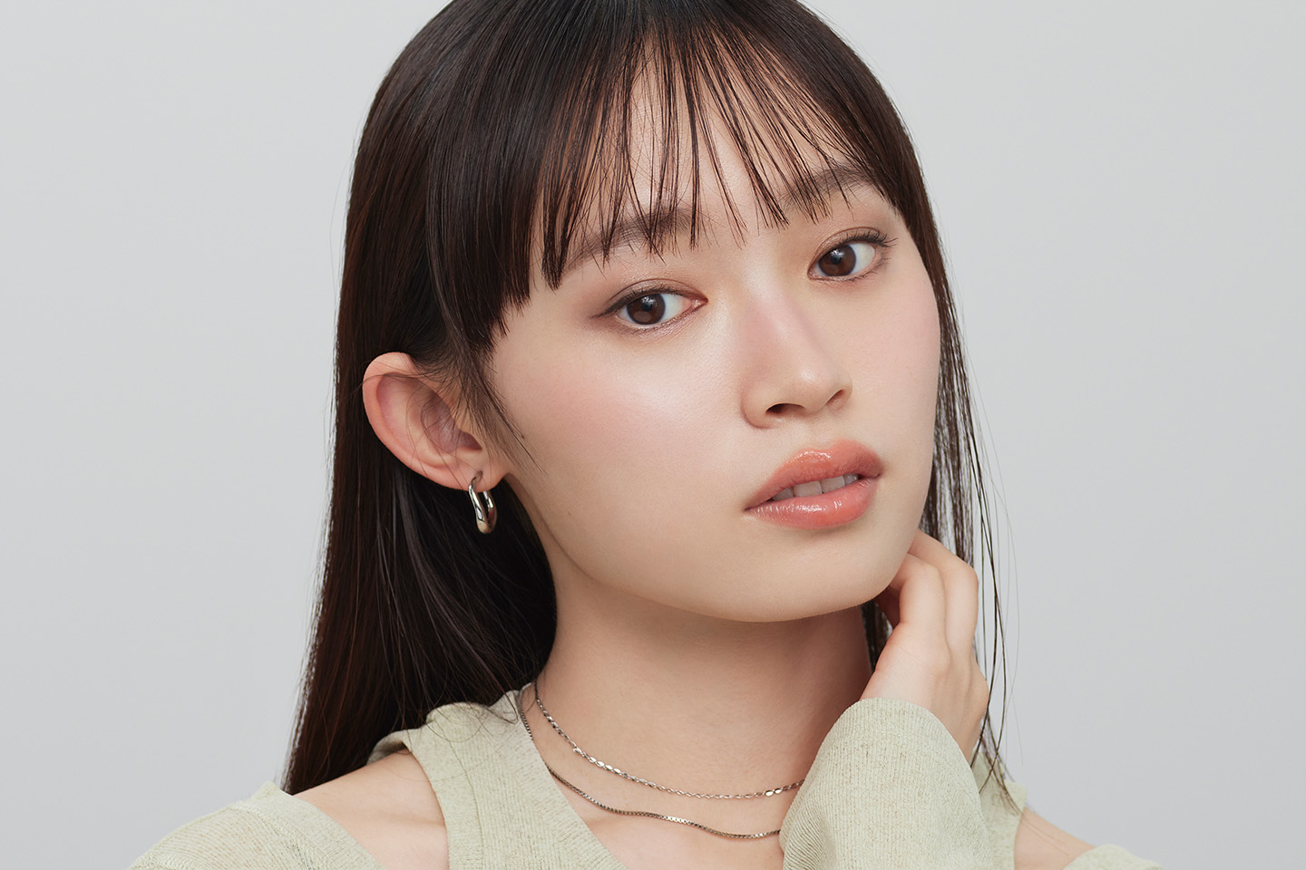 「メロみメイク」を施した女性
