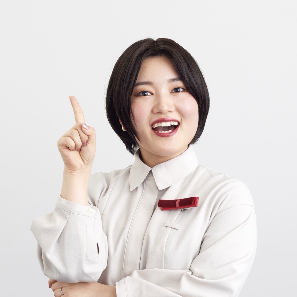 毎日しっかりメイクするからこそ、美容部員内では「オイルタイプ」が人気！？