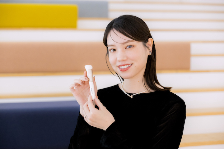 美容部員エリー監修のファンデーションブラシができるまで