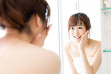 プロが解説♪汗だくお風呂上がりの肌にベストなスキンケアのタイミングって?