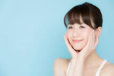 ガビガビ肌が5分でモッチリ！手持ちの乳液＆コットンで今すぐできる「乳液〇〇」って？