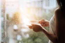 【6月の肌】高温多湿な梅雨時期のケア方法って？