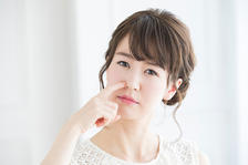 毛穴の開きはなぜ起こる?毛穴が目立つ肌を引きしめる方法