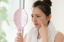 毛穴のトラブルはなぜ起こる?つるすべ美肌をキープする基本ケアと原因別ケア