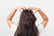 髪の自然乾燥はNG!?頭皮が乾燥する原因&ケア方法、おすすめアイテムをプロが徹底解説♪
