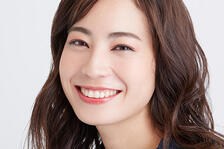 【ブルベ・イエベ別】おすすめ透け感リップ12選。透明感とツヤ感あふれる唇に