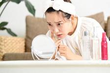 【毛穴の黒ずみをケア】自宅で効果的な方法4つ♪やりがちなNGお手入れもチェック!