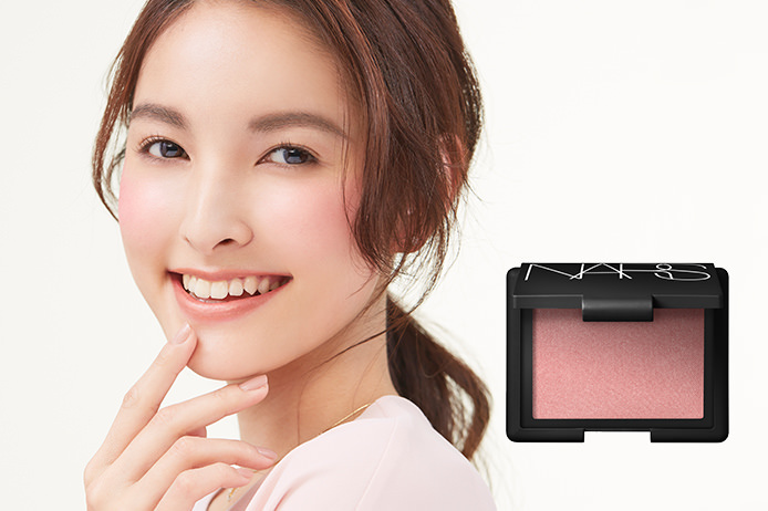 キャサリン妃、メーガンも愛用との噂♪婚活チーク「NARS オーガズム」でつくる多幸感メイク