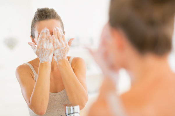 【知って、なるほど化粧品】メイク落としと洗顔の役割