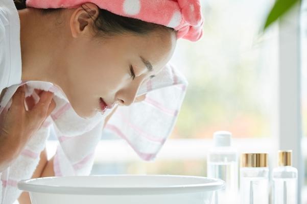 【肌荒れ予防】間違った洗顔が原因!?おすすめ洗顔料と正しい洗い方を徹底解説！