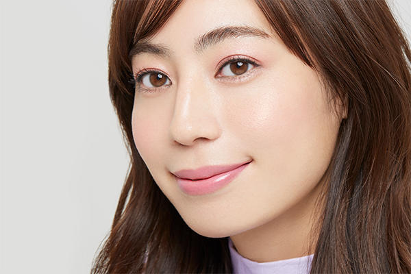 年春トレンド 青みピンク に夢中 ワントーンで作る旬顔メイクにトライ 美容の情報 ワタシプラス 資生堂