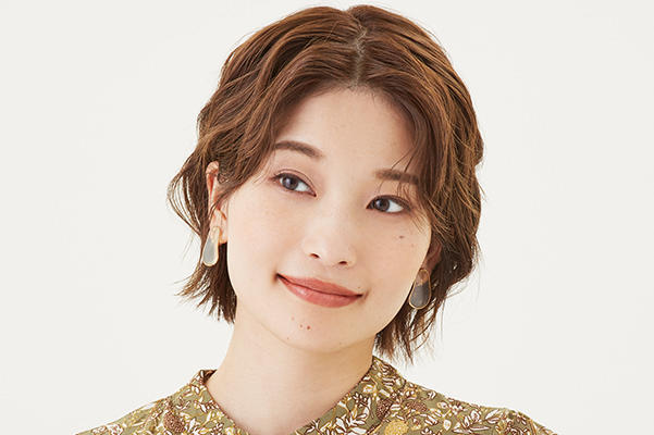 ヘアアイロンでつくるニュアンスヘア