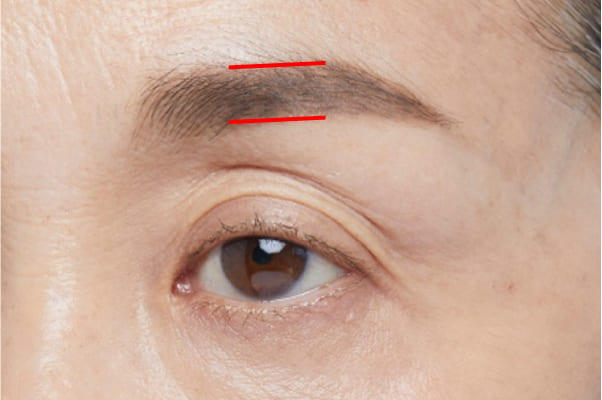 【BROWS】明るめの直線太眉でイキイキ感を