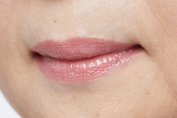 【LIPS】ほんのり血色の潤いリップ