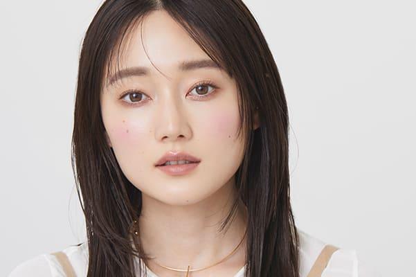 【メイクバリエーション】肌なじみのよいリップを使ったトレンドメイクのポイント