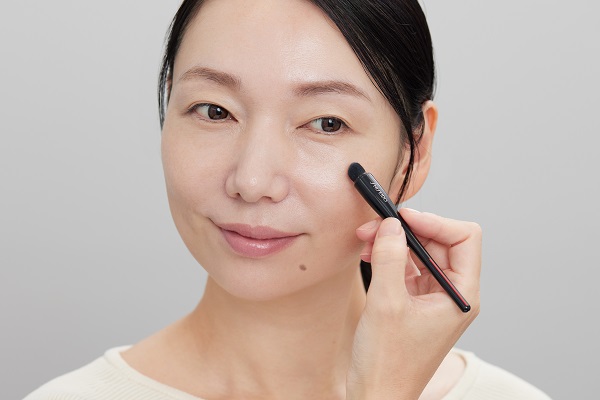 アイメイクが映える肌づくり