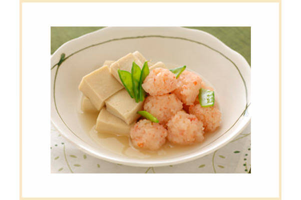 【肌のハリ対策レシピ】高野豆腐とえび団子の煮物