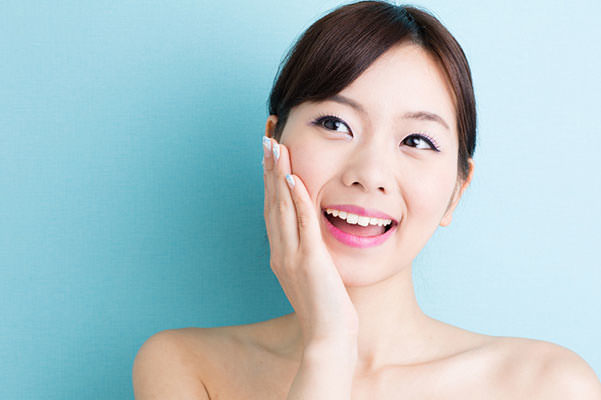 【専門家監修】乾燥がニキビのきっかけに!?d プログラムで大人の肌のニキビ予防ケアを
