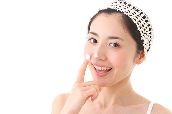 【専門家監修】きちんと落としてうるおい守る!エリクシールでクレンジングからエイジングケア