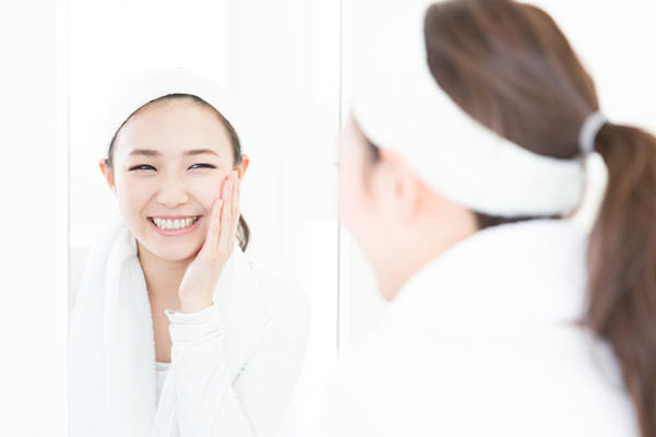 【専門家監修】気になりはじめた毛穴がサイン!今と未来のキレイを守る「初めの一歩」とは